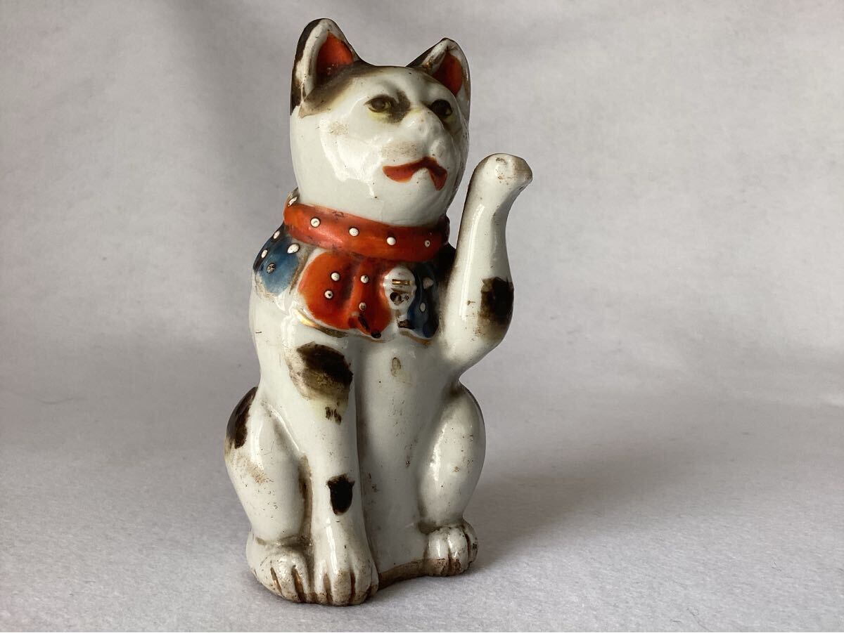 時代物/古い招き猫/色絵金彩/汚れているけど無傷品/招き猫/磁器人形