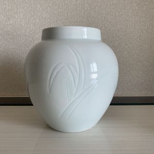 井上萬二 壺の値段と価格推移は？｜5件の売買データから井上萬二 壺の