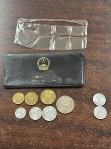 中国 コインセットの値段と価格推移は？｜9件の売買データから中国