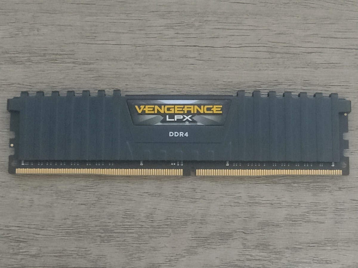 DDR4 3200 8GB 1枚の値段と価格推移は？｜18件の売買データからDDR4