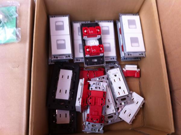 神保　配線器具　LAN　TEL　コンセント　スイッチ　プレート_3