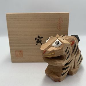 虎 一刀彫の値段と価格推移は？｜9件の売買データから虎 一刀彫の価値