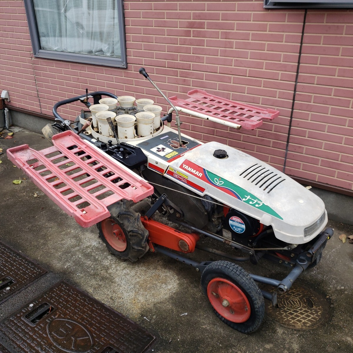 「新潟県長岡市発」タバコ移植機 ヤンマー　PL400 ガソリン　動作確認済み ヤンマー 移植機の値段と価格推移は？｜7件の売買データからヤンマー