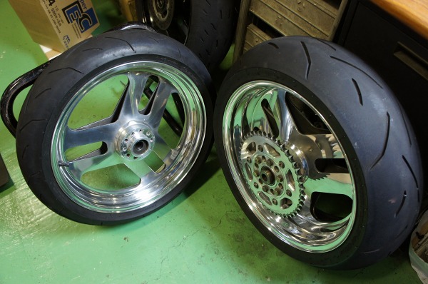 ZZ-R1100 PMミッチェルシケインホイールGPZ900RZRX1200RDZZR1100