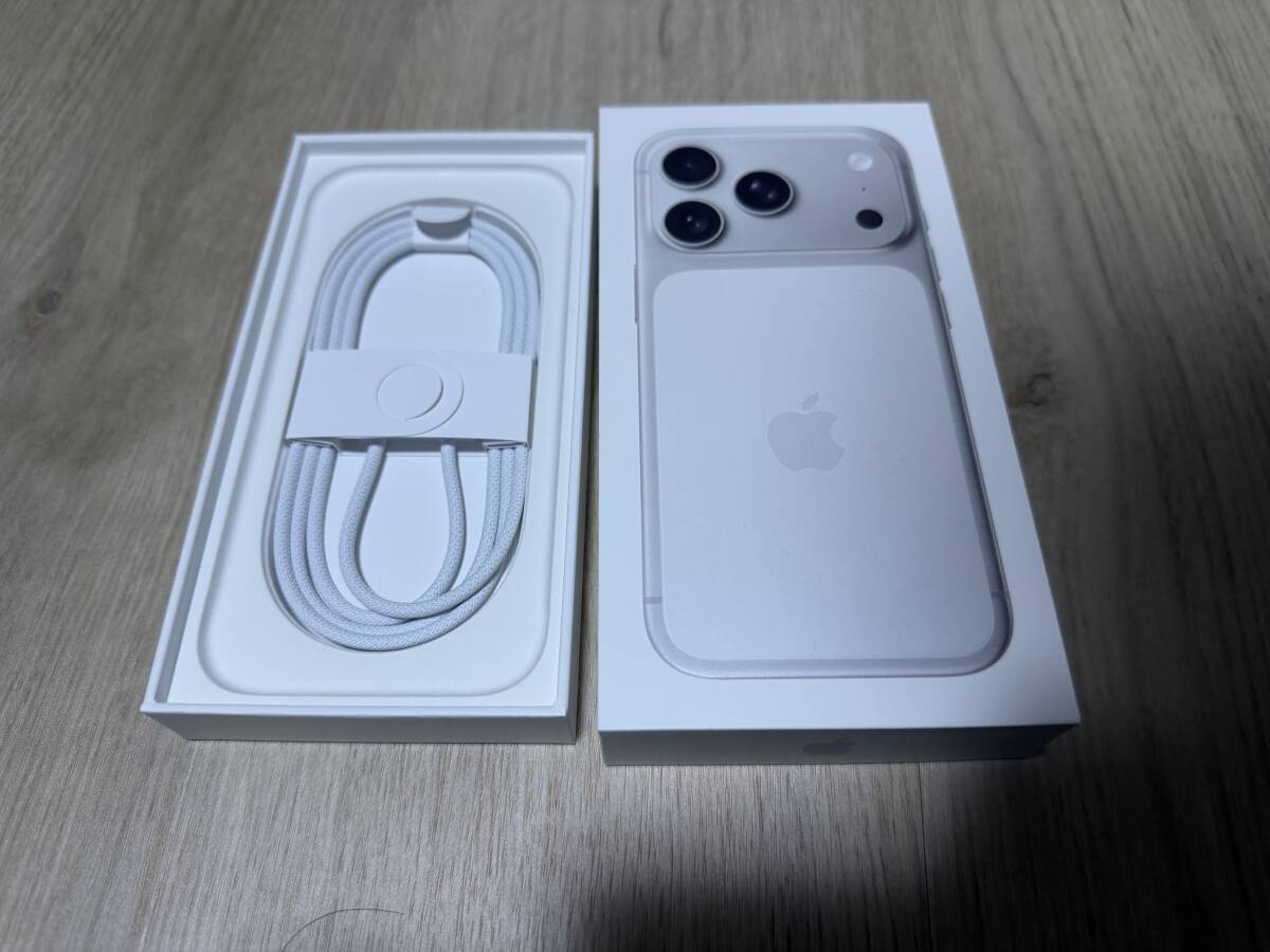 iPhone 8の値段と価格推移は？｜8238件の売買データからiPhone 8の価値