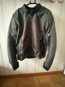 REV'ITの値段と価格推移は？｜6件の売買データからREV'ITの価値が