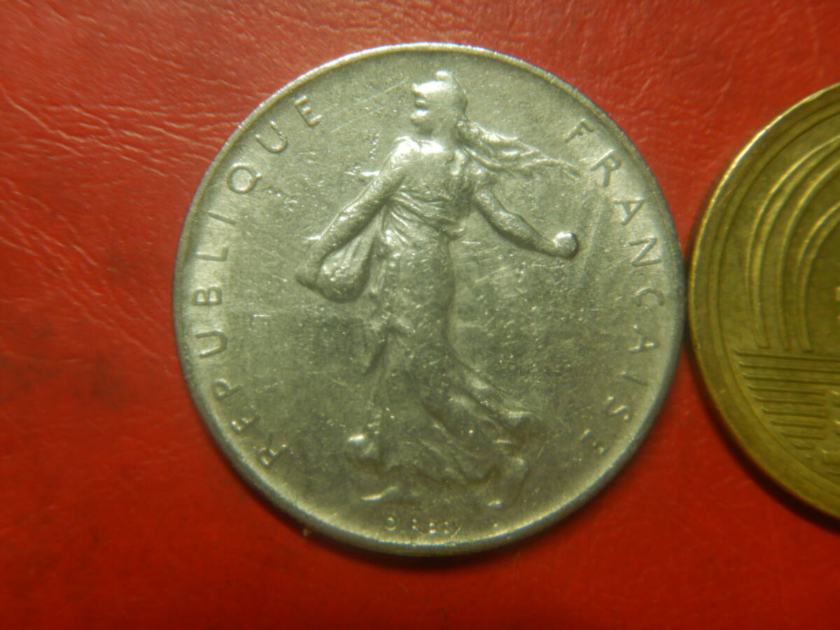フランス 1フラン 1960の値段と価格推移は？｜4件の売買データから