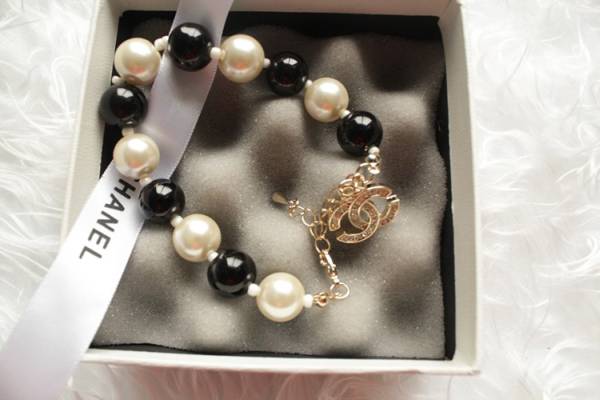 シャネルココマークフェイクパールブレスレットノベルティ非売品_2