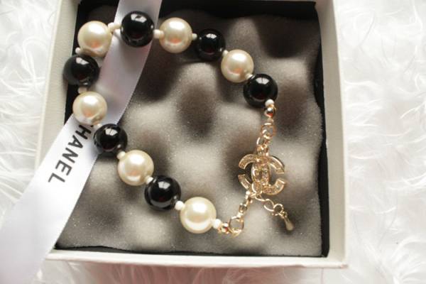 シャネルココマークフェイクパールブレスレットノベルティ非売品_3