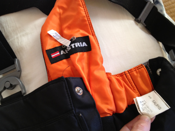 ゴールドウィン ワンピース 美品とアシックス レースパンツ_3