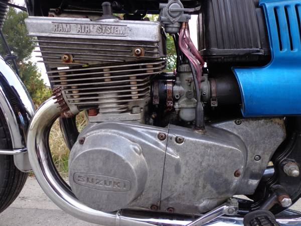 スズキ GT550 初期型 ダブルドラム 実動ベース (検 GT750 GT380)(401cc 
