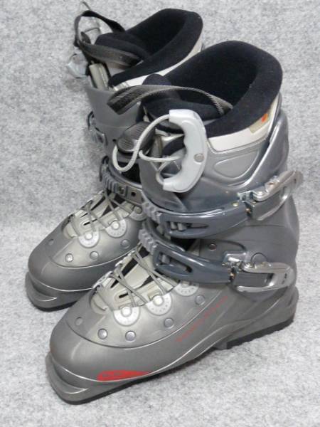 Salomon スキーブーツ 24.5 グレー　未使用品 サロモンSALOMON VERSE550 スキーブーツ 24cm-24.5cm 新品同様(24.0cm
