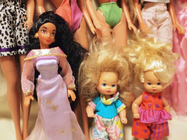 90年代 バービー ディズニープリンセス Mattel 人形９体 シリーズコレクション 売買されたオークション情報 Yahooの商品情報をアーカイブ公開 オークファン Aucfan Com