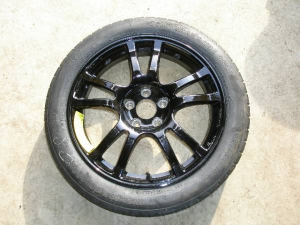 026日産純正18インチスペアタイヤV35スカイライン？エンケイ 