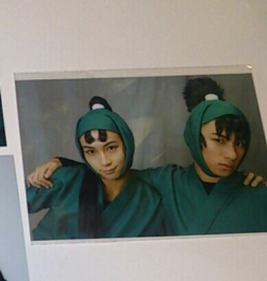 ミュージカル忍たま 写真 荒牧慶彦 小野一貴 食満 立花仙蔵 写真 売買されたオークション情報 Yahooの商品情報をアーカイブ公開 オークファン Aucfan Com