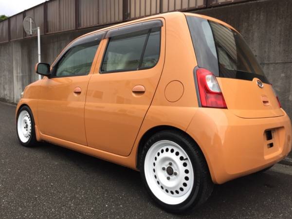 ☆エッセ☆カスタム☆ヘラフラ☆車検2年付き☆ローダウン☆(エッセ