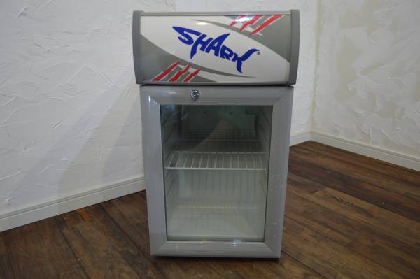 742 SHARK シャーク エナジードリンク 販促用冷蔵庫(100リットル未満