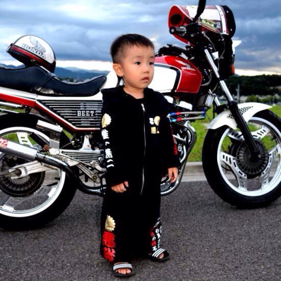 Busta特攻2型キッズスウェットセットアップ 110 130cmヤンキー 110 105 114cm 売買されたオークション情報 Yahooの商品情報をアーカイブ公開 オークファン Aucfan Com