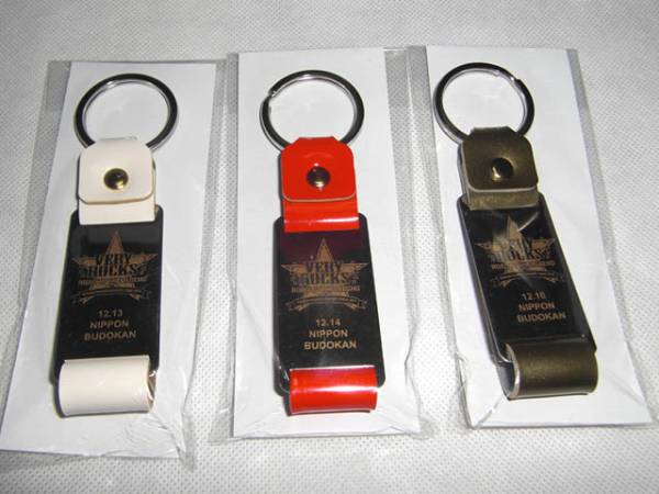 矢沢永吉 2014VERY ROCKS 日本武道館 会場限定キーホルダー３種_1