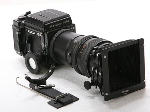 マミヤＲＢ67 100-200ズーム付セット