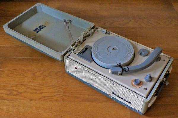 珍品ナショナル真空管レコードプレーヤー AG-884修繕済み50Hz地域用 珍品ナショナル真空管レコードプレーヤー AG-884修繕済み50Hz地域用
