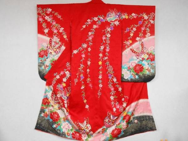 15昭和レトロ■雪輪に蝶ゝ、枝垂れ桜、花・織出し可愛い子供振袖