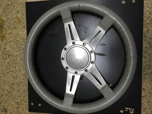 ☆LECARRA レカラ ステアリング ☆