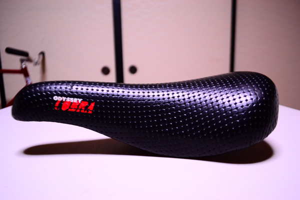 odyssey オデッセイ　コブラ　サドル ブルックリンマシンワークス brooklyn machine works odyssey cobra seat parkbike bmx nyc(サドル