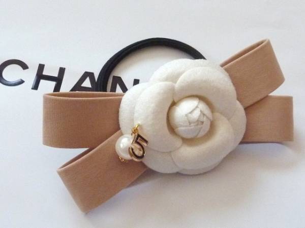 新品☆シャネル好きに☆立体リボン＆No.5パールカメリアヘアゴム_1