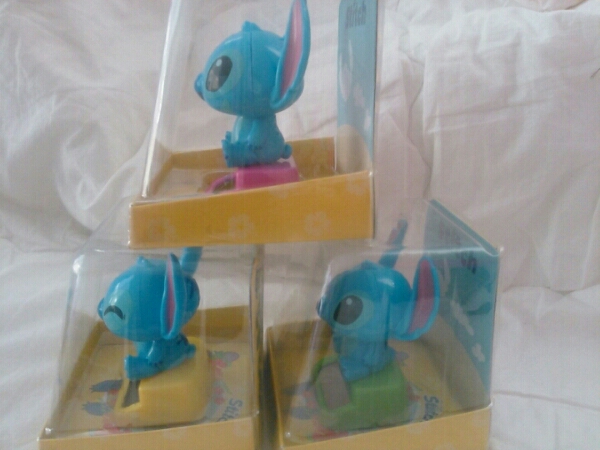 スティッチ Stitch ゆらゆらソーラー 全３種類 非売品 リロ スティッチ 売買されたオークション情報 Yahooの商品情報をアーカイブ公開 オークファン Aucfan Com