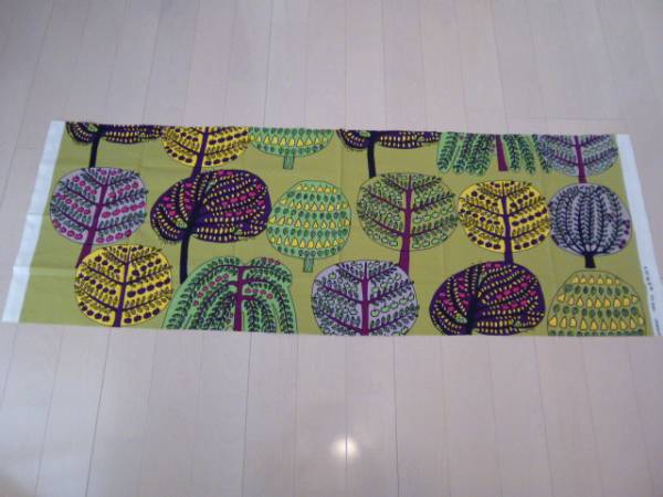 マリメッコ　Isoisan Puutarha　オリーブ　廃盤　はぎれ　145x49