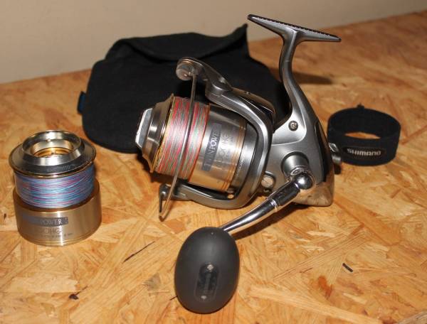 shmano シマノ ツインパワー6000HG （中古)
