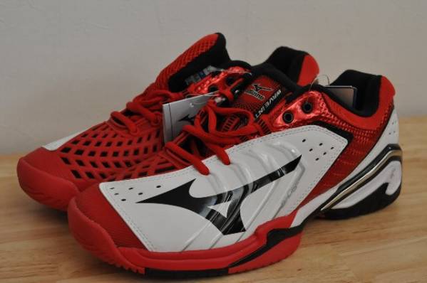 未使用 ミズノ テニスシューズ WAVE INTENSE TOUR 26㎝