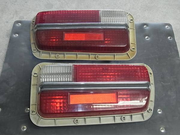 s30 フェアレディZ 輸出用中古テール左右セット