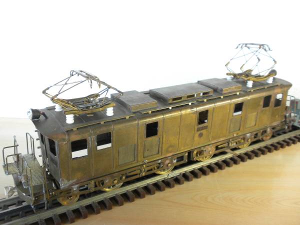 〈Ｏ〉ＫＴＭ／ＥＤ１６ 電気機関車 (生地完成品) 一部難あり