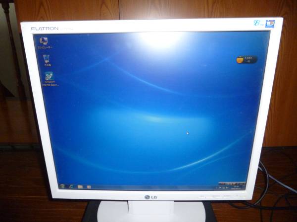 LG 17インチ液晶モニター ディスプレイ L1751SQ スクエア_1