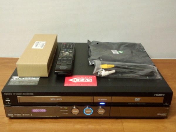 シャープDV-ACV52 AQUOS VHS⇔DVDダビング 地デジ 新品リモ付
