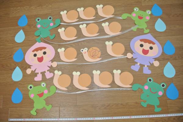 壁面飾り ６月かたつむり制作セット 壁面装飾 保育 誕生会 ペーパークラフト 売買されたオークション情報 Yahooの商品情報をアーカイブ公開 オークファン Aucfan Com