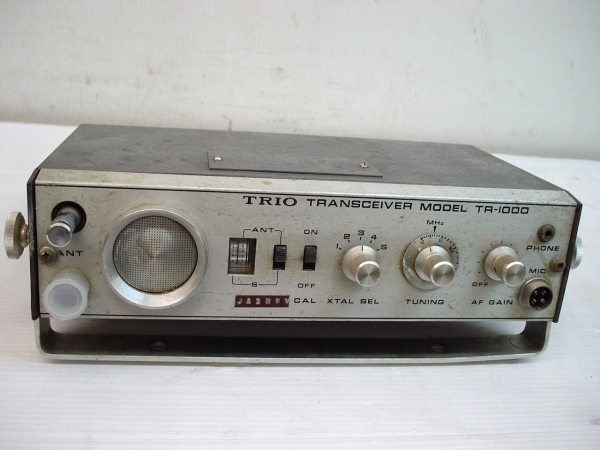 (c999) TRIO TR-1000 トランシーバー