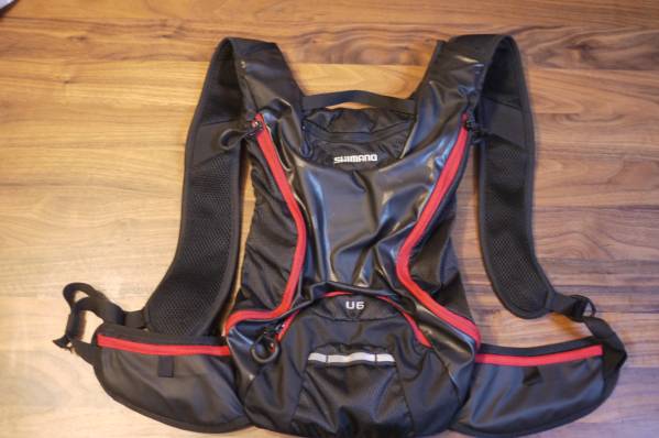SHIMANO　シマノ　U-６　サイクリングバッグ　ブラックレッド