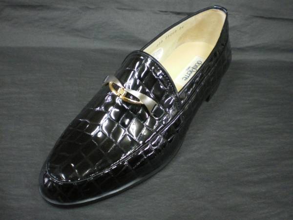 新品・日本製・　NO208 BLクロコ型押しエナメル　24，5㎝
