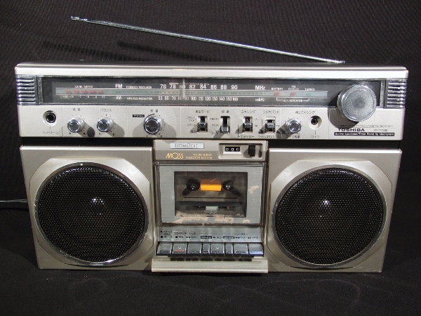 ラジカセ　東芝　RT-7770S ジャンク 東芝 ラジカセ RT-7770S ジャンク品。 カセットは不動。ラジオは聞け