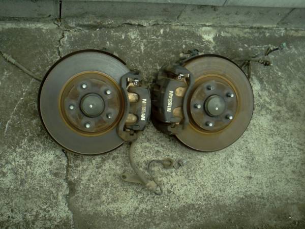 ステージアWGC34フロントブレーキナックル５穴ハブS14S15C35GC35