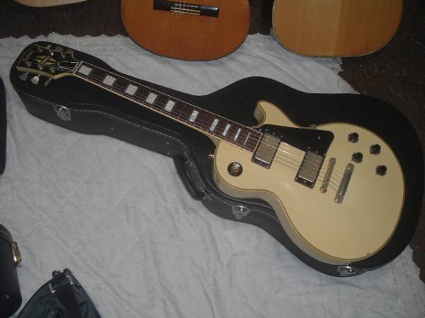 80s日本製 Burny レスポールカスタム ダイアモンド インレイ フェルナンデス 売買されたオークション情報 Yahooの商品情報をアーカイブ公開 オークファン Aucfan Com