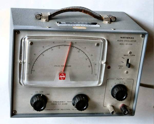 ■■■ 松下通信工業 VP-702B 低周波発振器 完動品 ■■■