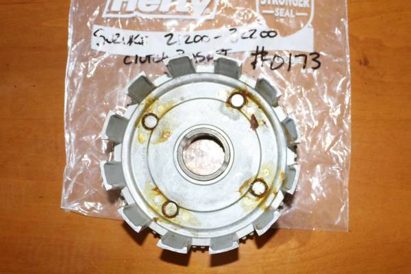 新品　スズキ　ハスラー４００（ＴＳ400)　クラッチバスケット