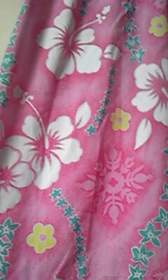 ピンクのかわいいムームー フラダンス衣装 フラダンス 売買されたオークション情報 Yahooの商品情報をアーカイブ公開 オークファン Aucfan Com