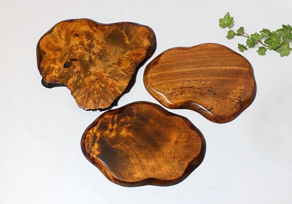 【飛騨の杢工房】ダケカンバ花台 ３枚セットです　　 No.4941