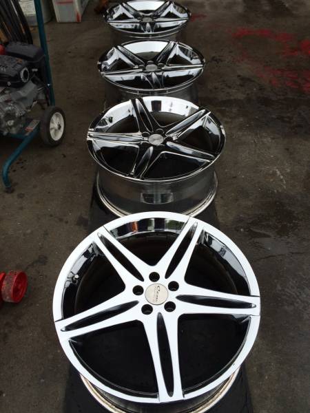 ニュービートル アルミホイール 19インチ