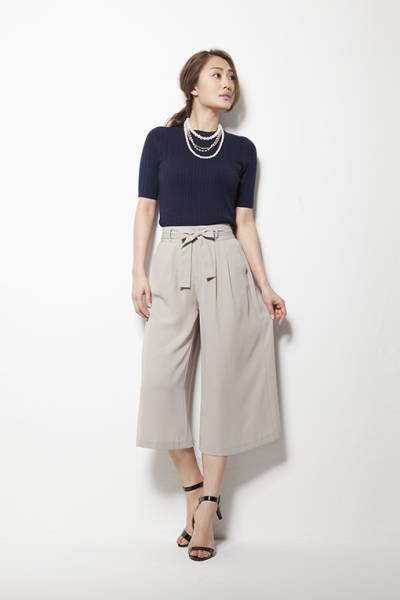 M Gu ジーユー ドレープガウチョパンツ リボン ブラック ボトムス 売買されたオークション情報 Yahooの商品情報をアーカイブ公開 オークファン Aucfan Com